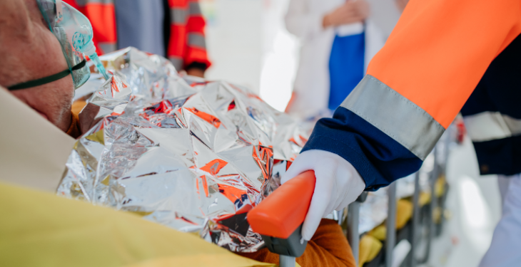 Hoe werkt een reddingsdeken? Cleaning Academy legt uit